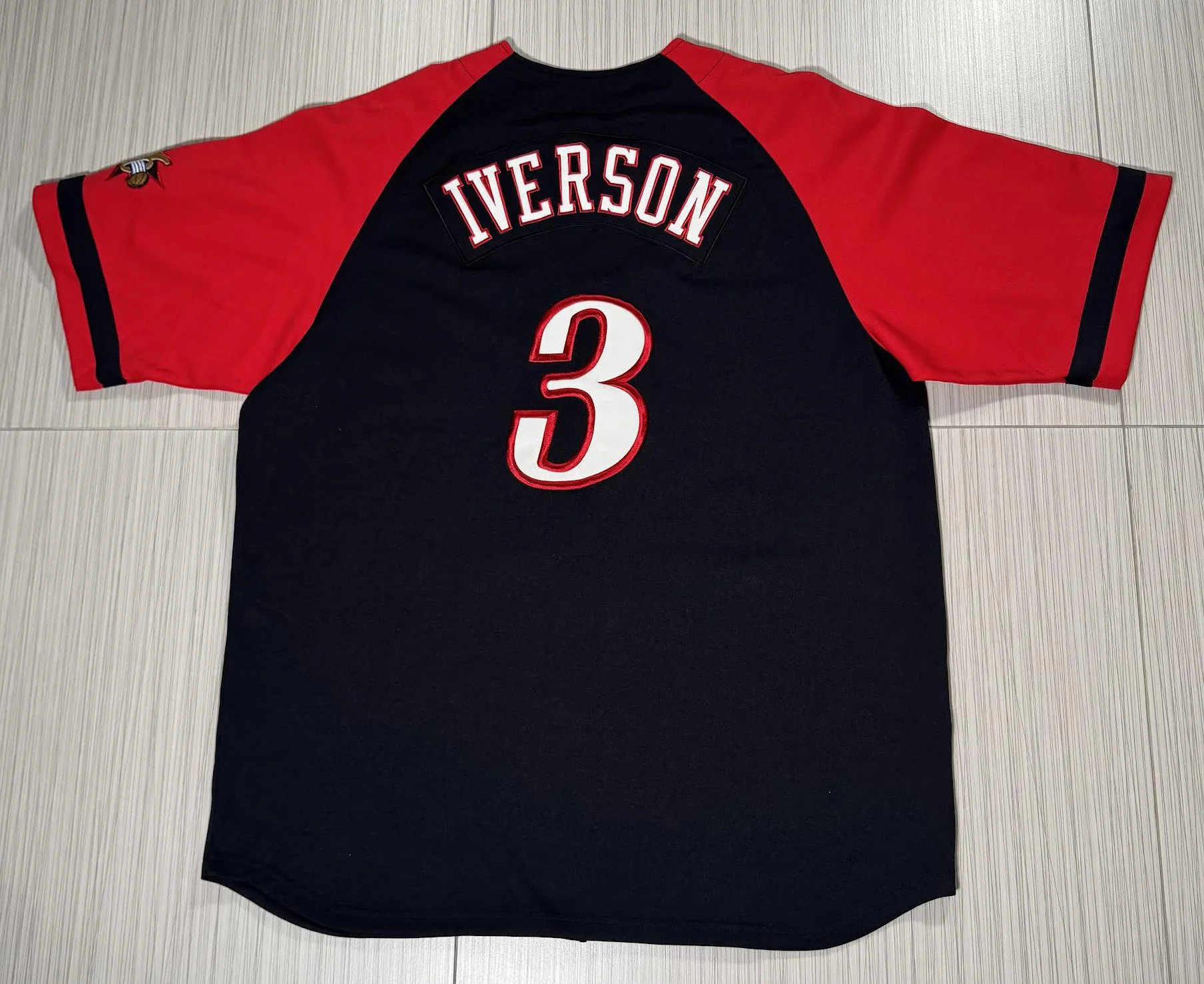 Vintage Nike Philadelphia 76ers Allen Iverson Shoot Around Jersey